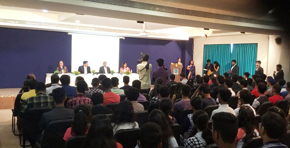 welcomes_&_congratulates_to_FE_Students-5